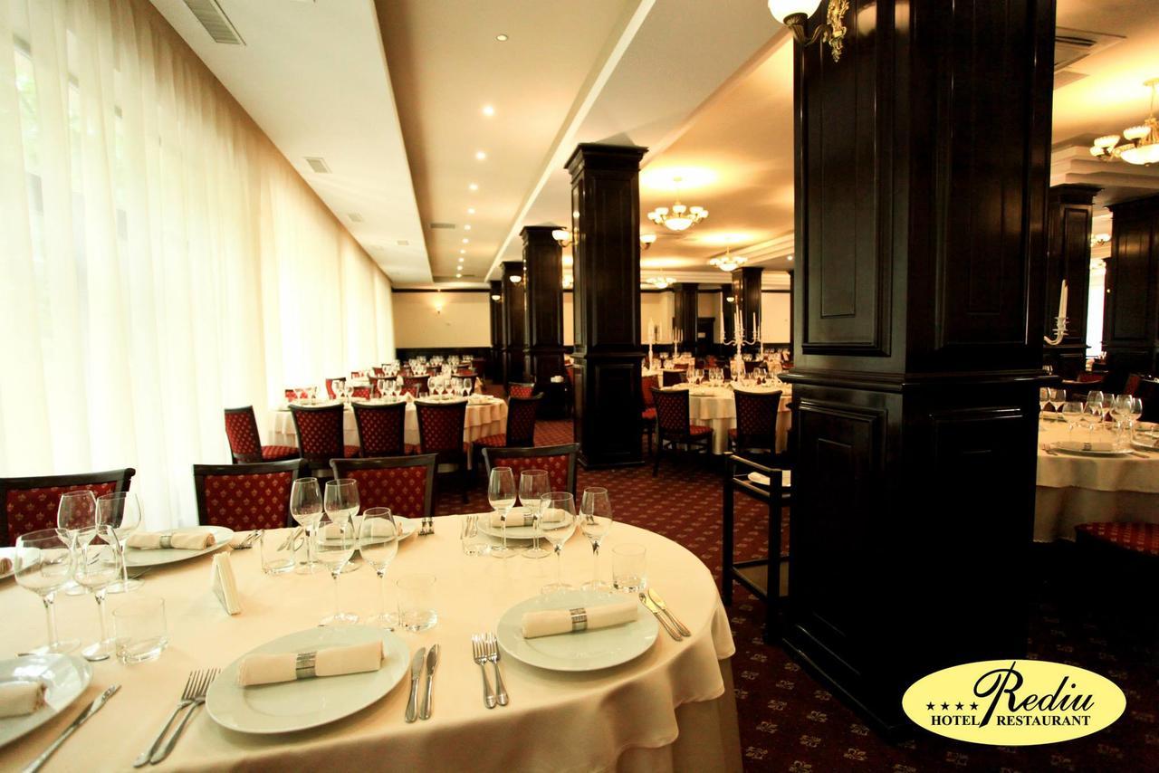 Rediu Hotel & Restaurant Botosani Exterior photo