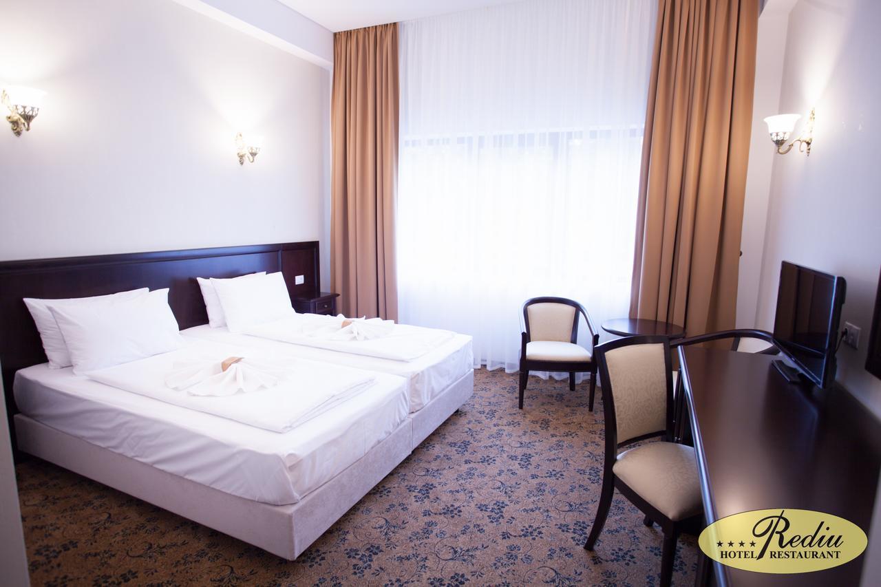 Rediu Hotel & Restaurant Botosani Exterior photo