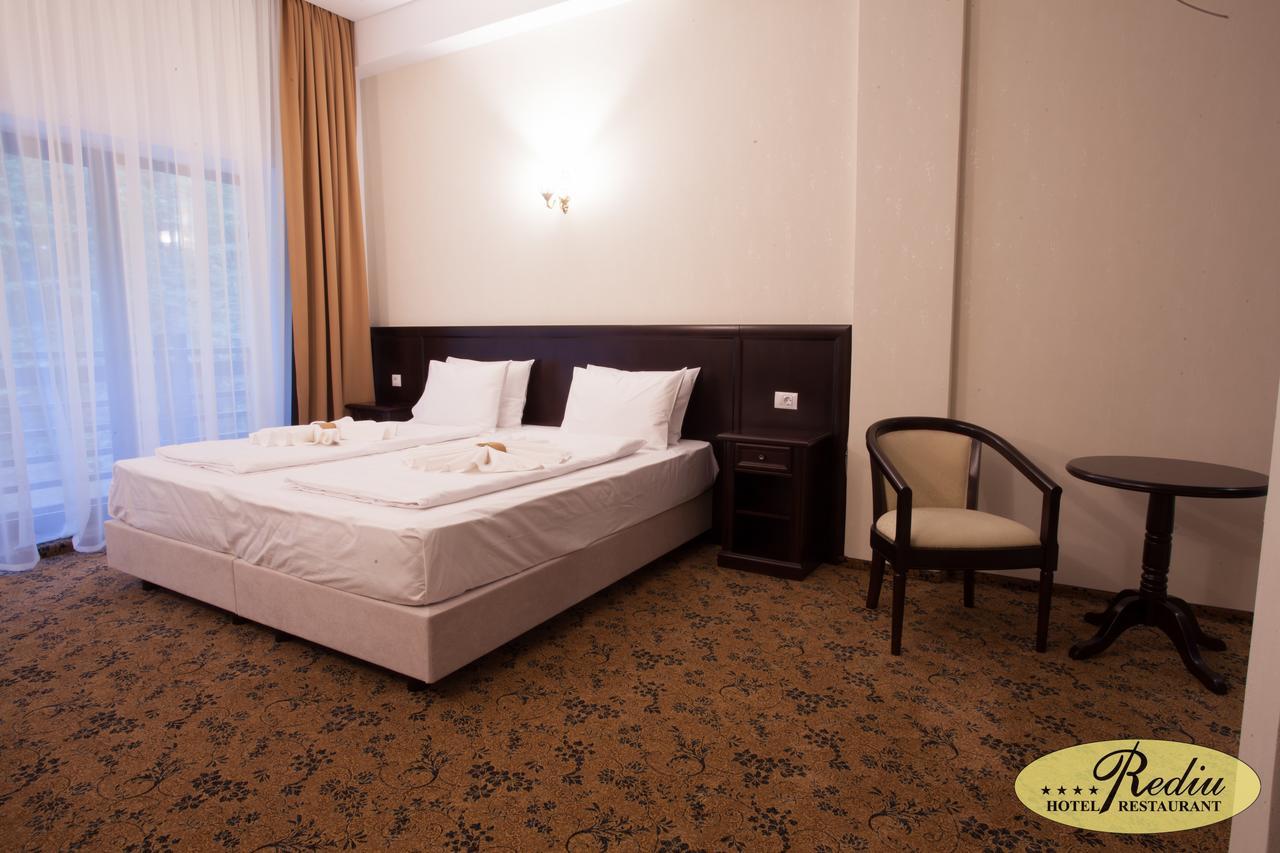 Rediu Hotel & Restaurant Botosani Exterior photo